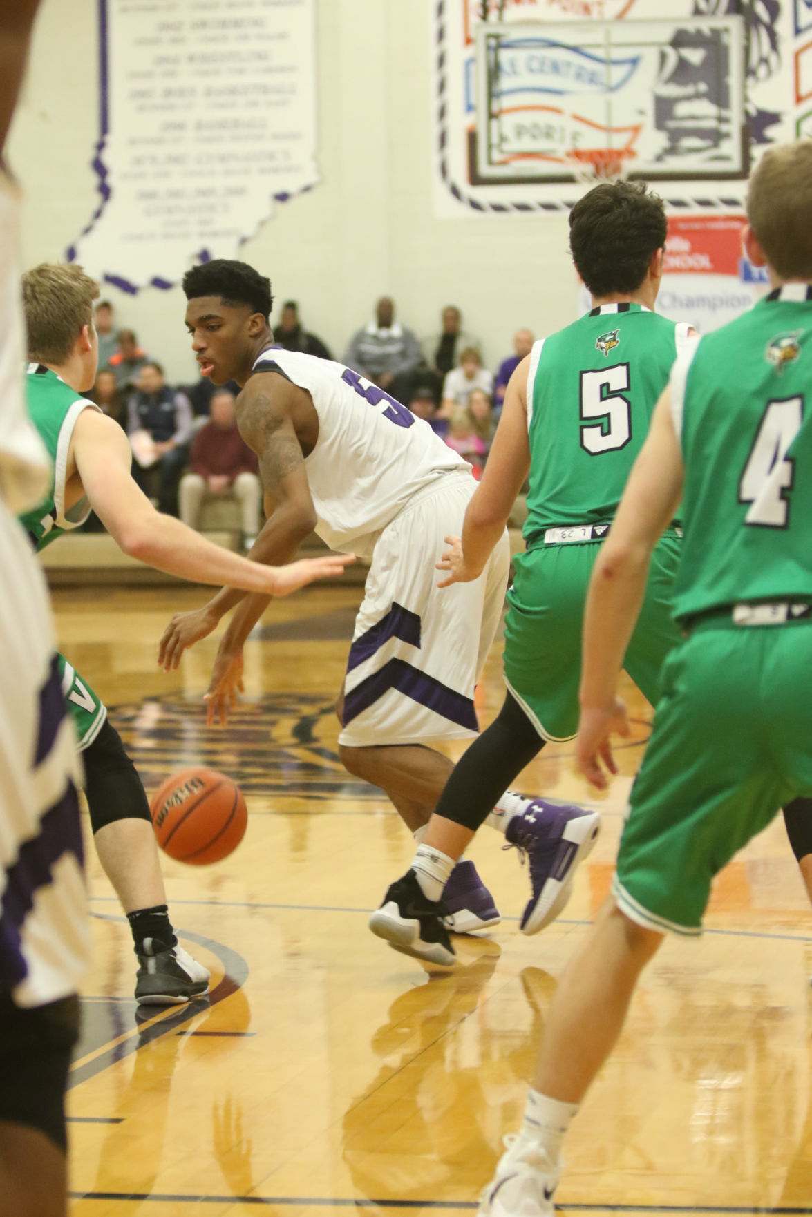 Gallery: Valparaiso at Merrillville boys basketball